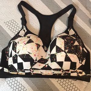 Repost, Victoria secret sports bra